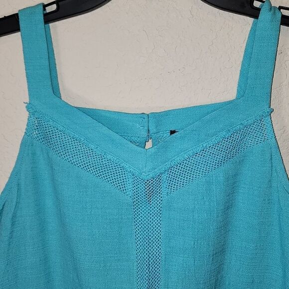 Doe & Rae Turquise Tank Top NWOT - Picture 2 of 3